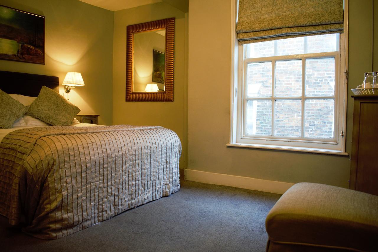 Hotel White Horse & Griffin à Whitby Extérieur photo