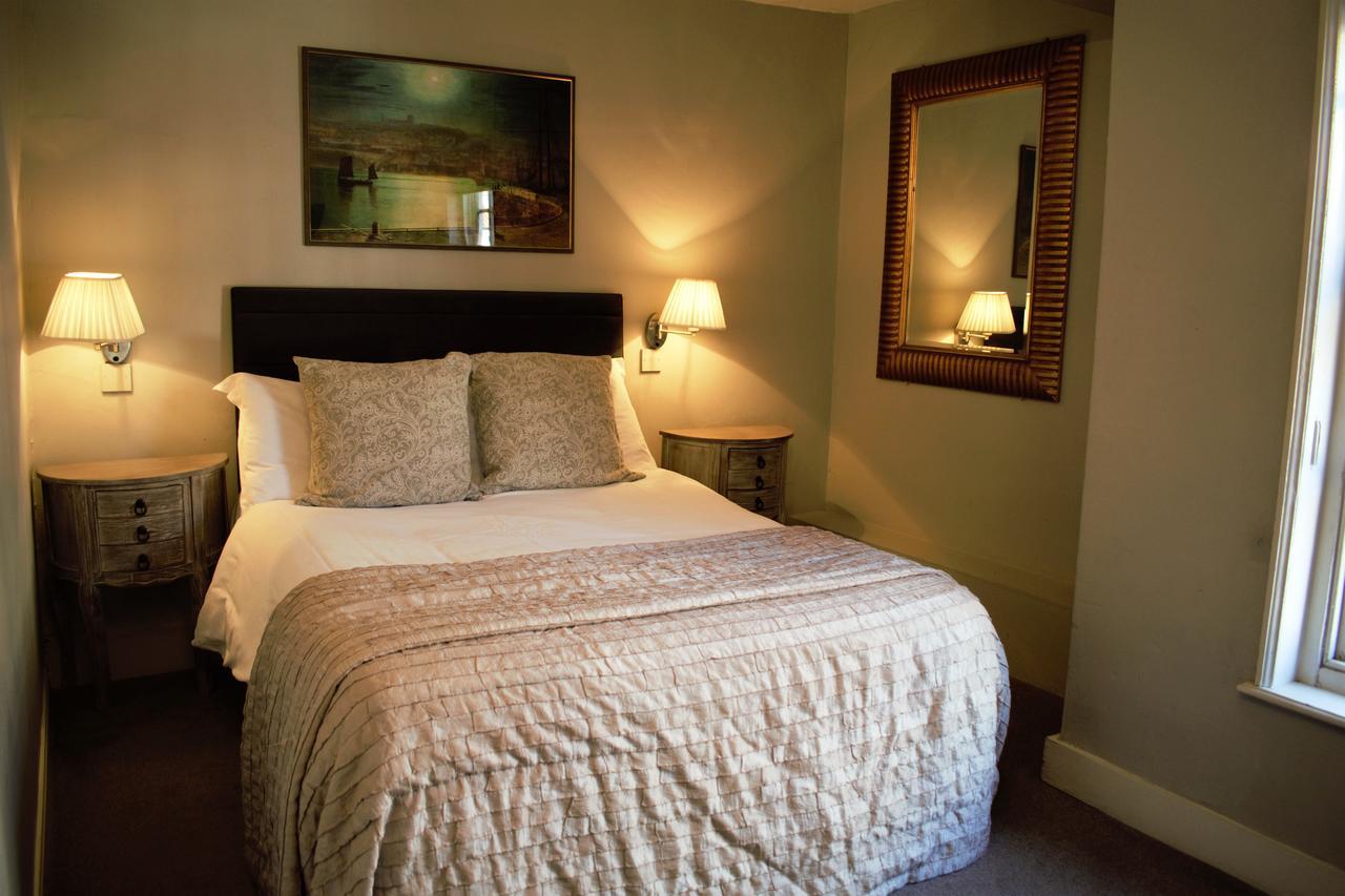 Hotel White Horse & Griffin à Whitby Extérieur photo