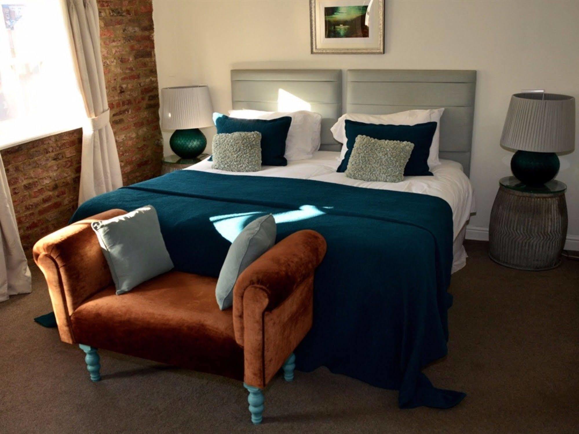 Hotel White Horse & Griffin à Whitby Extérieur photo